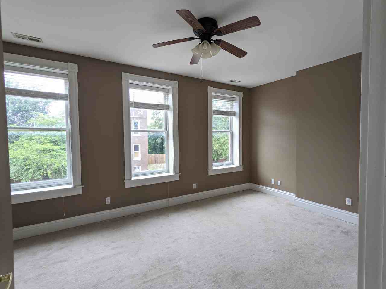1920 Geyer Ave - Photo 2 of 8