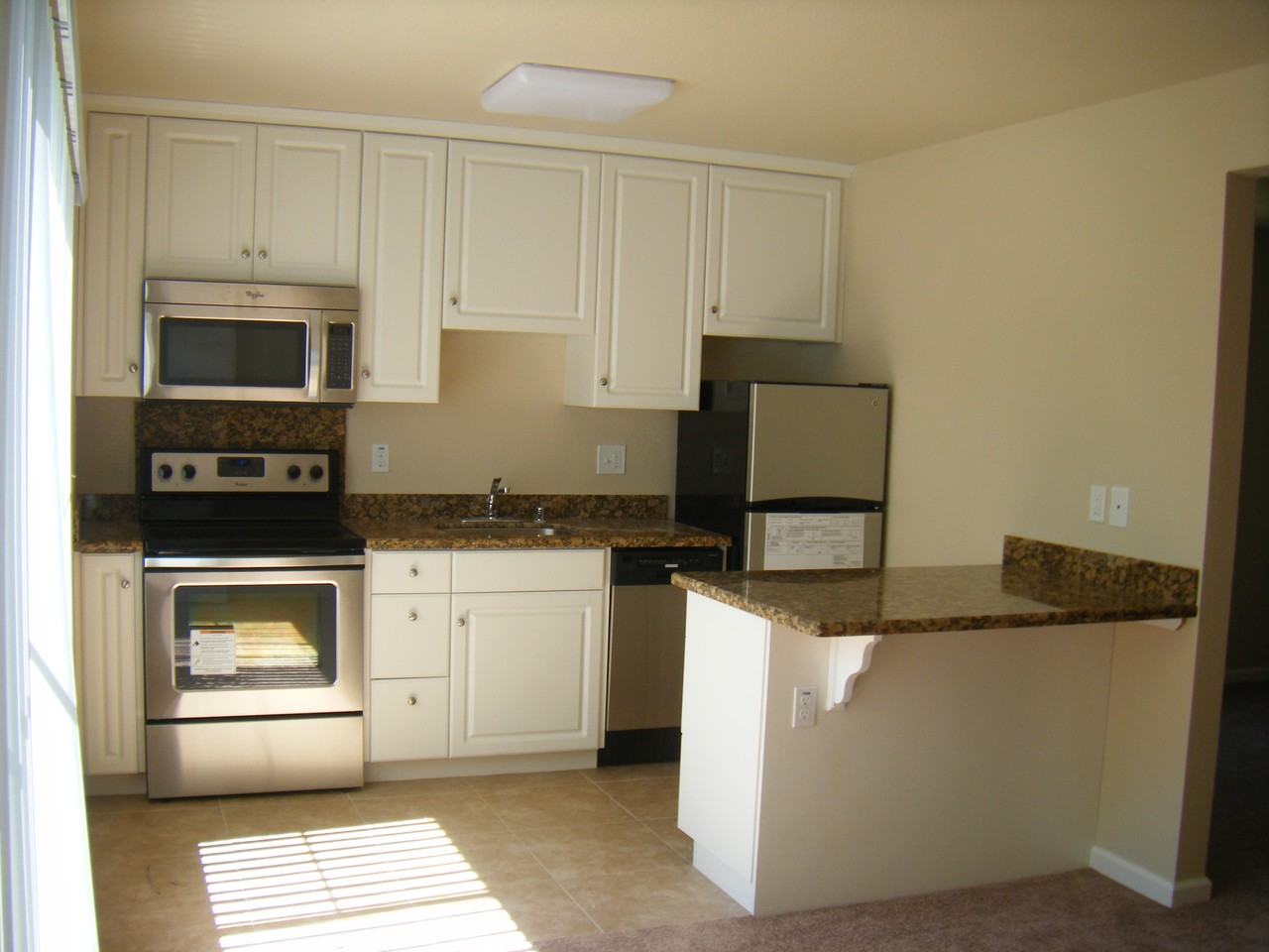 8 Donegal Ct - Photo 4 of 27