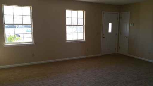 224 Begonia Dr - Photo 2 of 5