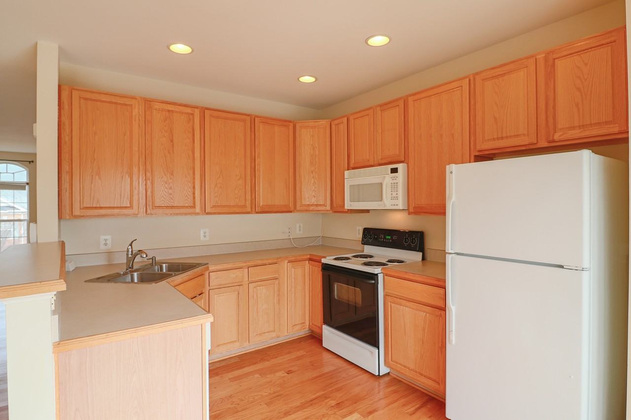 5127 Anchorstone Dr - Photo 2 of 28