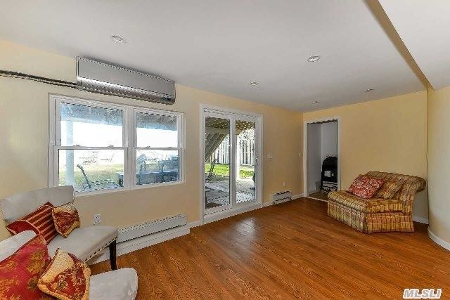 115 Bay St - Photo 2 of 12