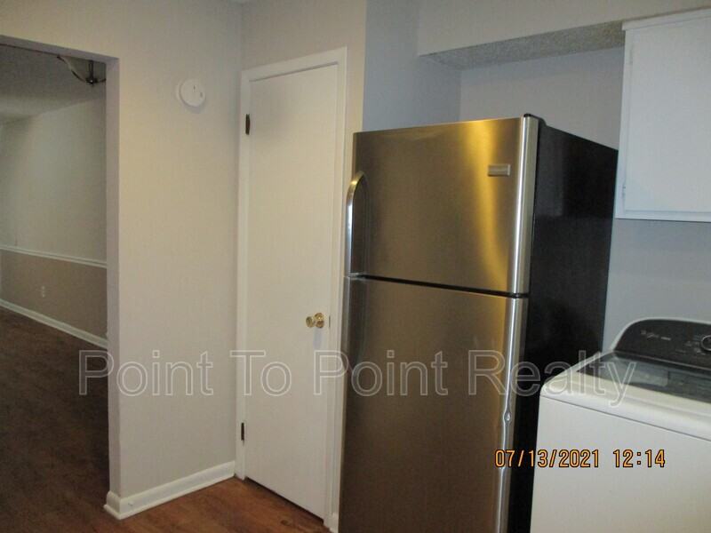 1160 Mohawk St #2 - Photo 6 of 14