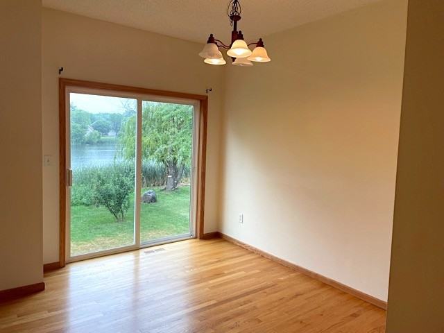 707 7th St - Photo 7 of 22