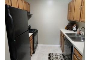 Madison at Woodland Plaza - Photo 2 of 12