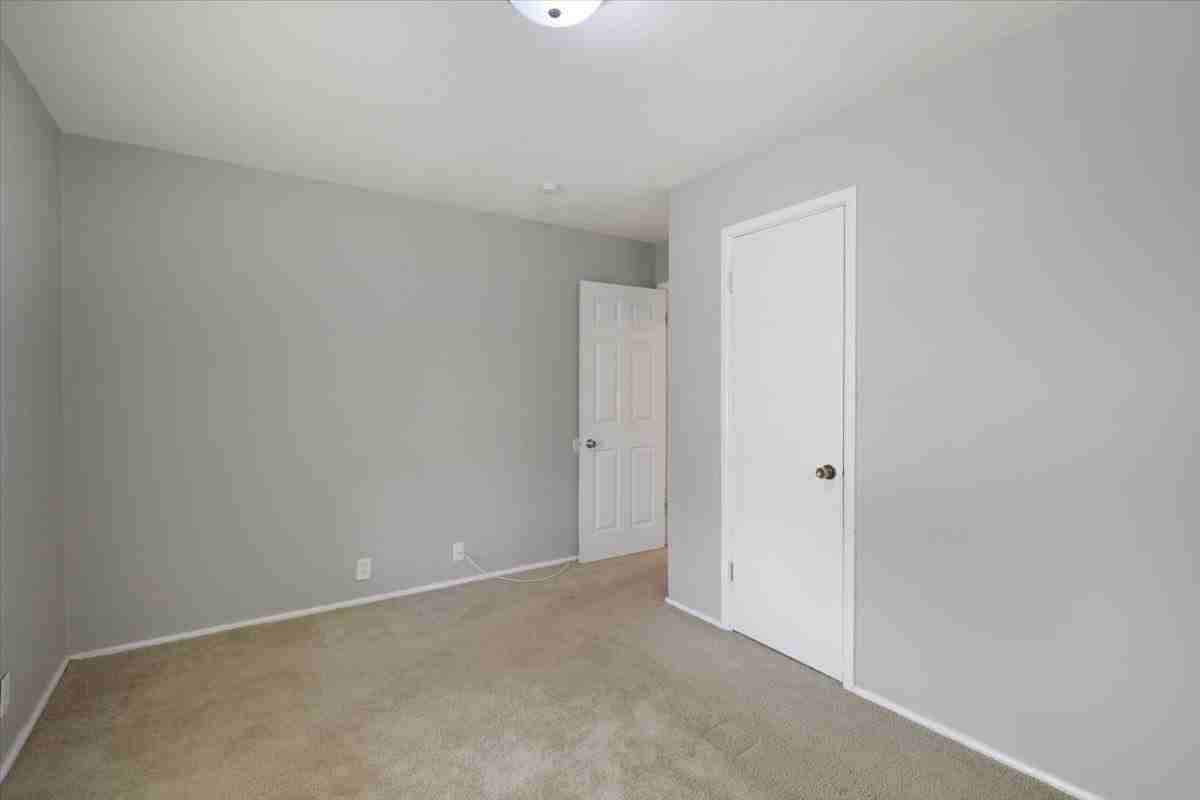 903 N Willis Ave #1 - Photo 4 of 10
