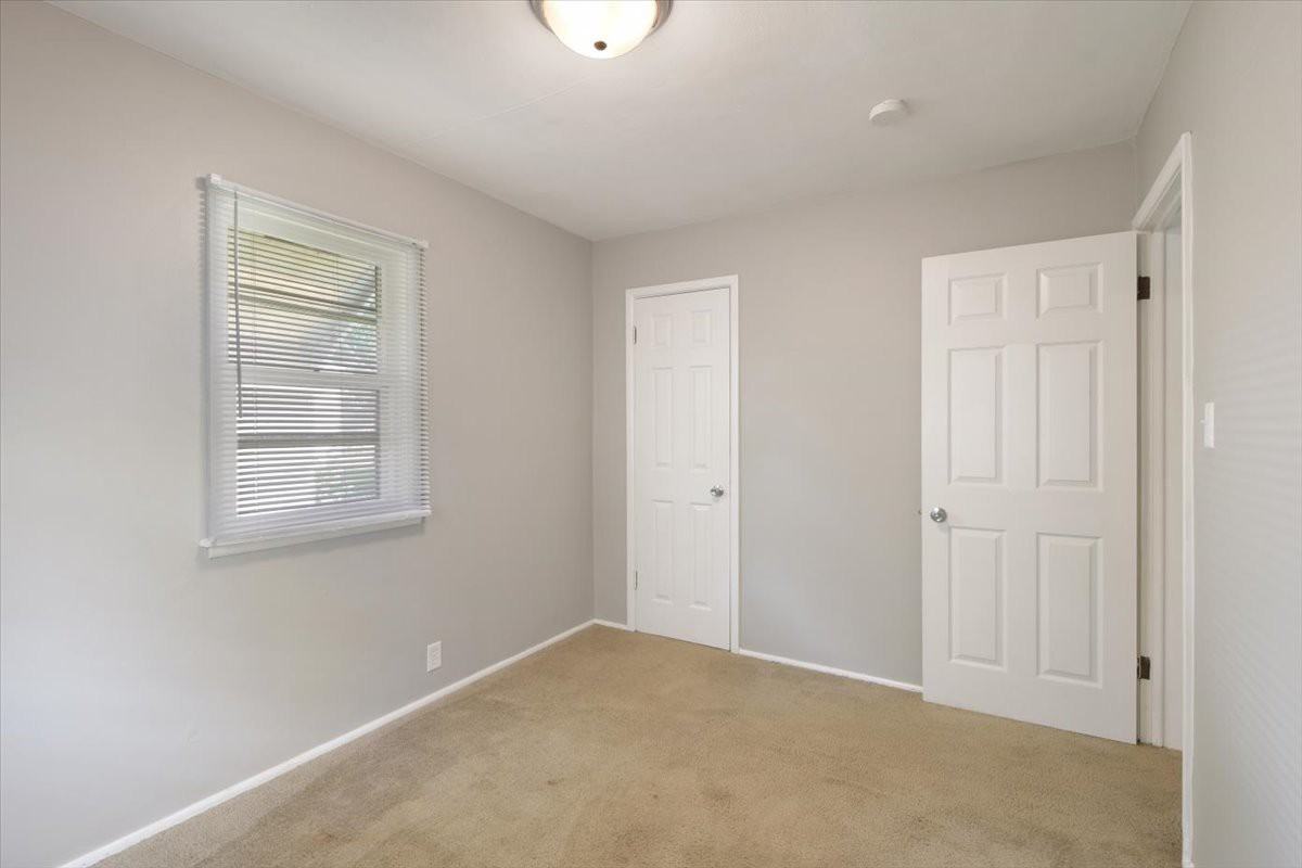 903 N Willis Ave #1 - Photo 5 of 10