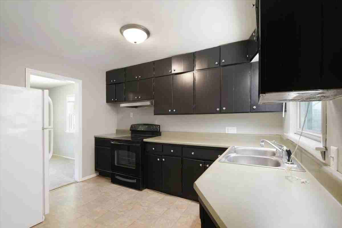 903 N Willis Ave #1 - Photo 6 of 10