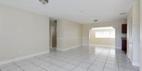 340 Nw 193rd St - Photo 2 of 22
