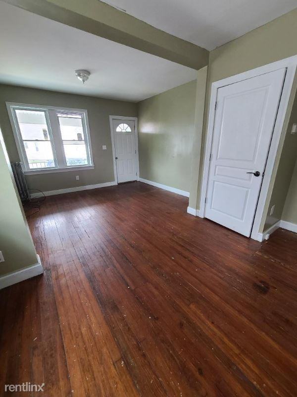 1812 Scarboro St - Photo 2 of 15