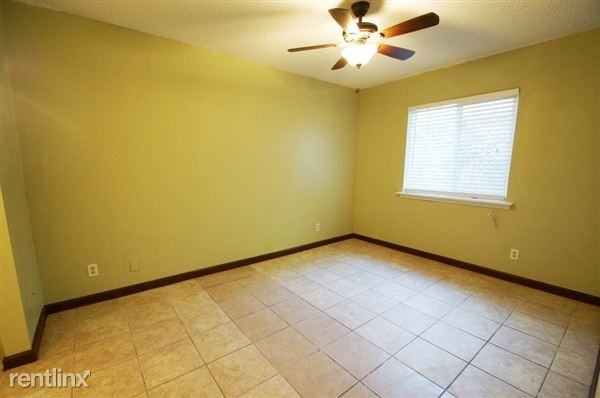 The Spoke - Photo 2 of 7