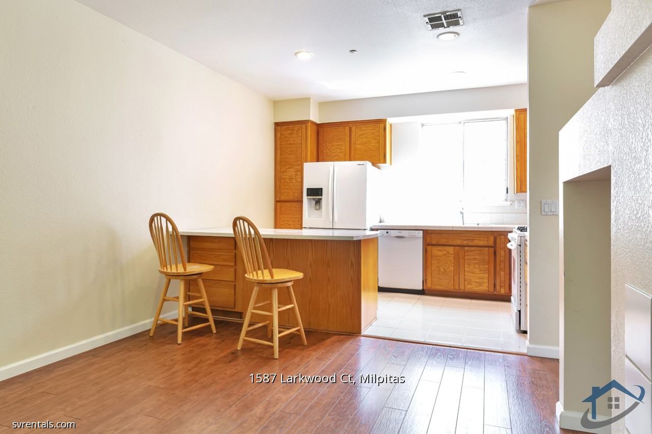 1587 Larkwood Court - Photo 3 of 30