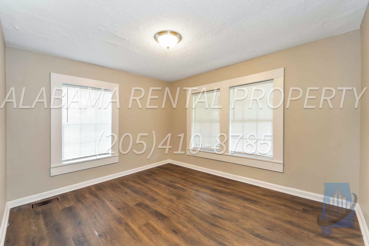 2152 Brookside Coalburg Rd - Photo 2 of 5