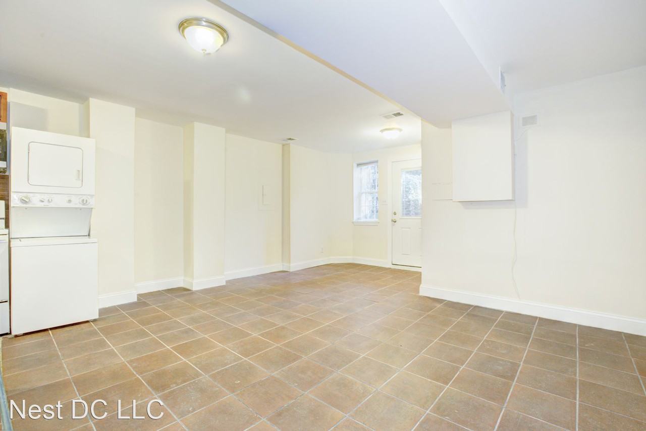 1527 T St NW - Photo 2 of 11