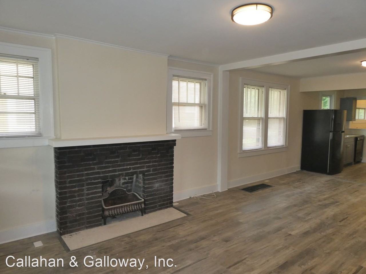 1503 Rosemary Ln - Photo 3 of 10