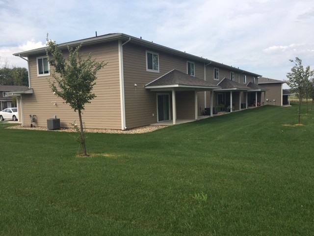 Wedgewood Cove Townhomes - Photo 2 of 3