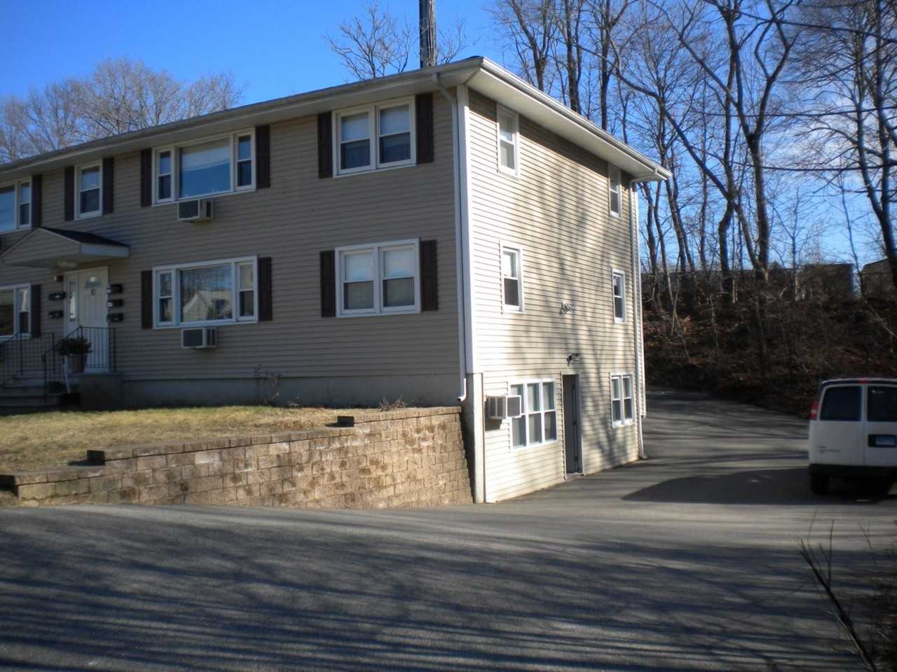 10 Glen Ave - Photo 2 of 11