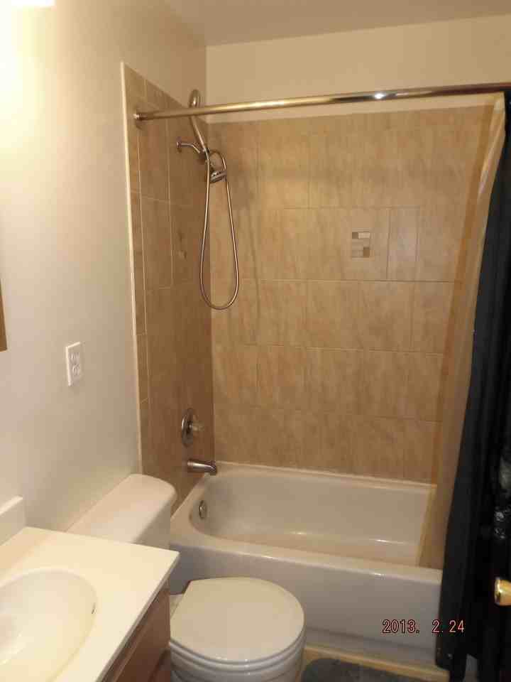 812 Carrington Ave - Photo 3 of 8