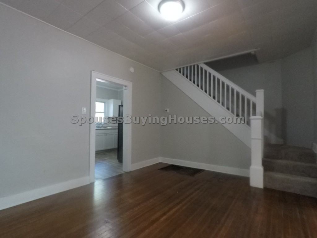 810 Fairfield Ave #810 - Photo 3 of 16