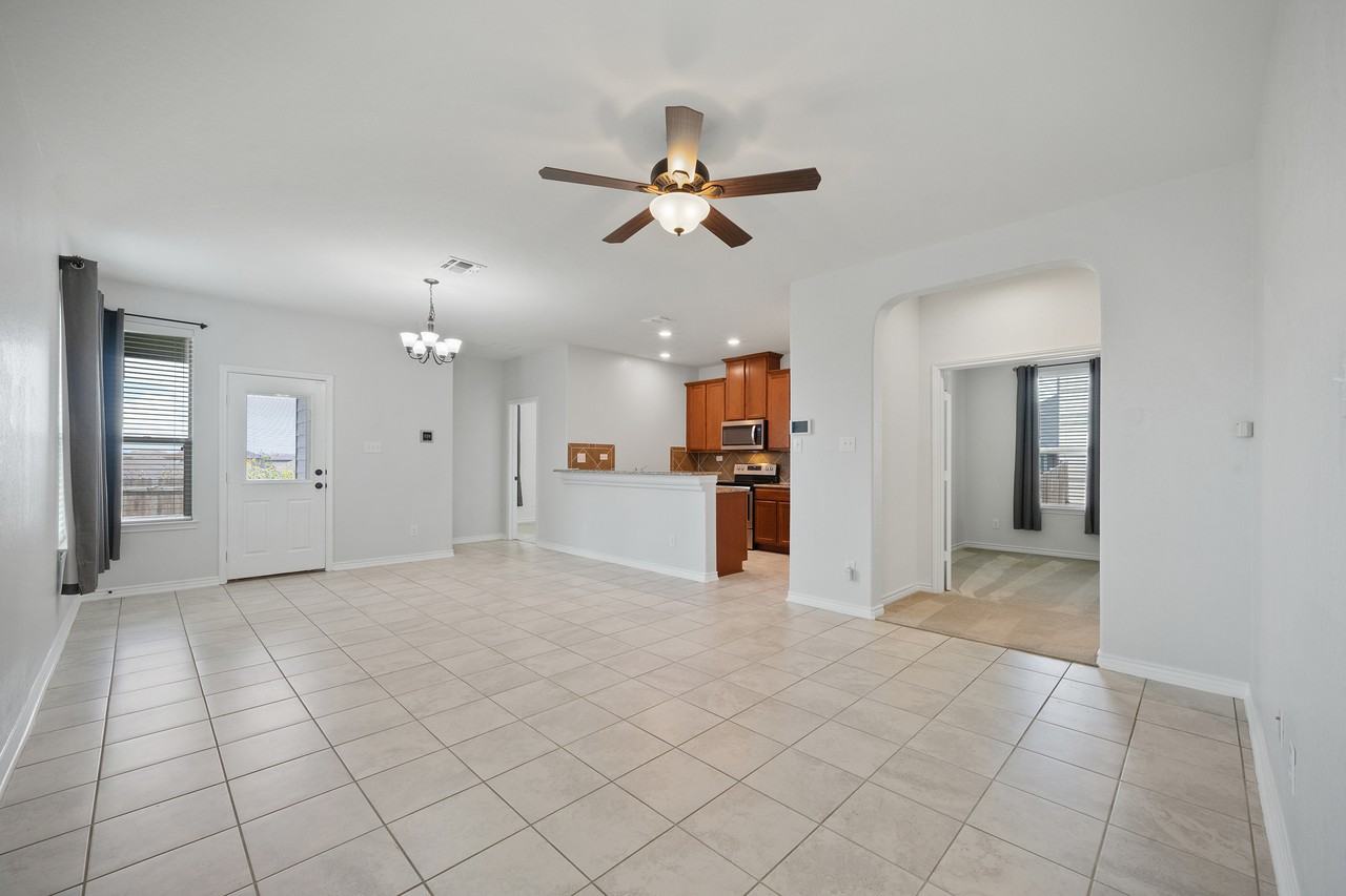 4229 Gale Mdws #1 - Photo 4 of 27