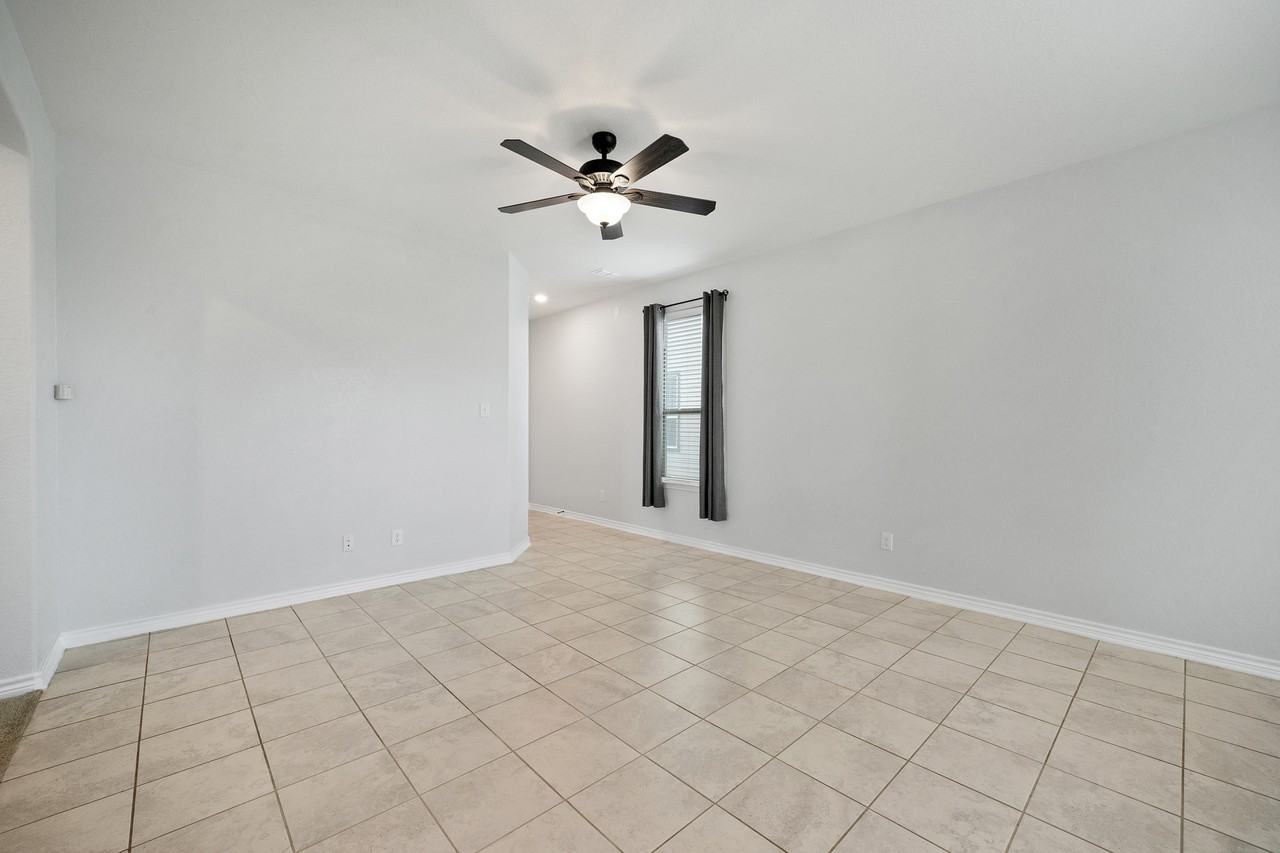 4229 Gale Mdws #1 - Photo 6 of 27