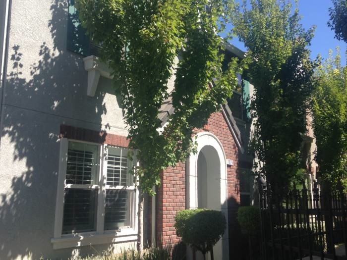 1076 Sallie Ln - Photo 2 of 21