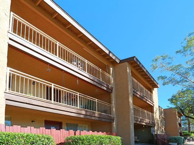 4901 E Sunrise Dr - Photo 2 of 9