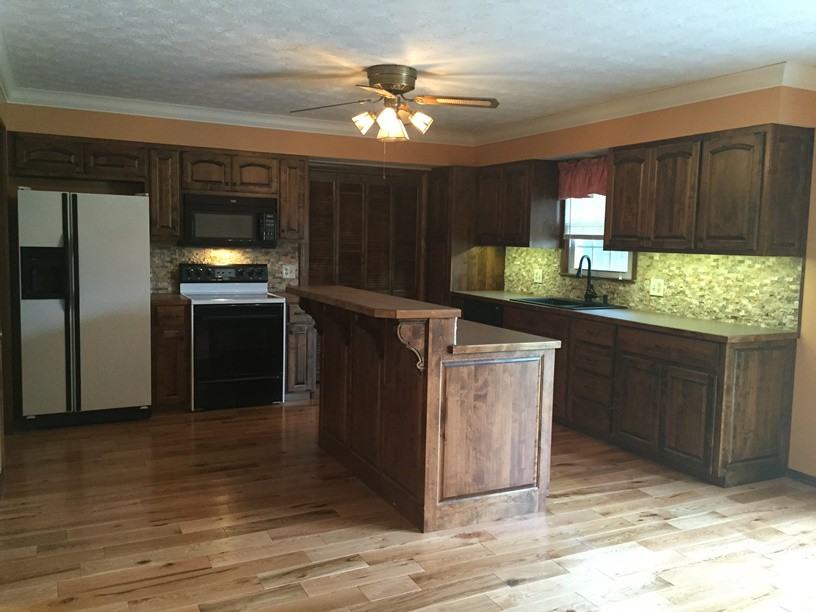 2241 E Nora St #1 - Photo 3 of 24