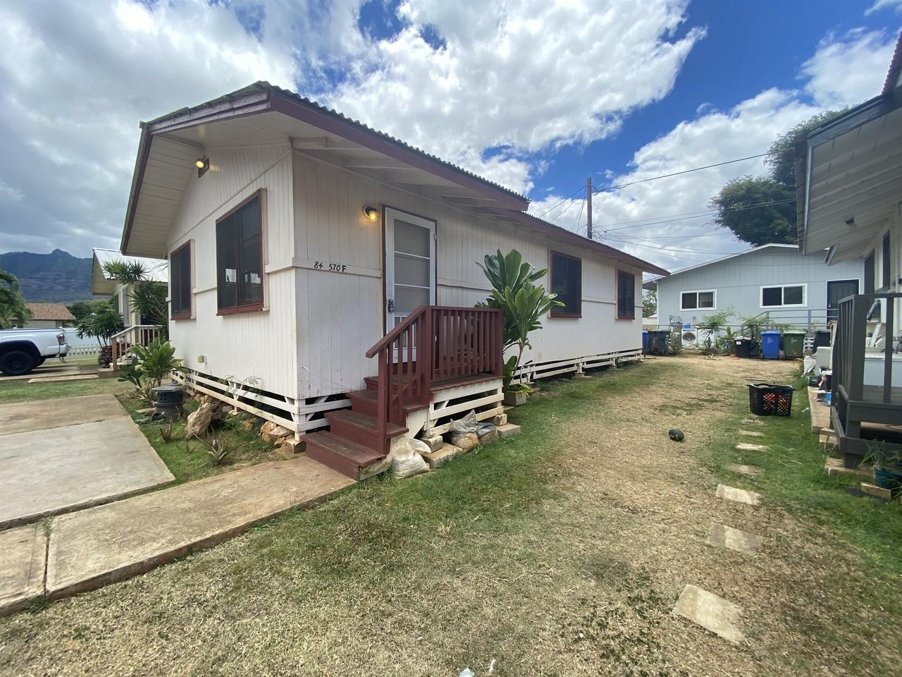 84570 Farrington Hwy 1, Waianae, HI 96792 3 Bedroom Apartment for