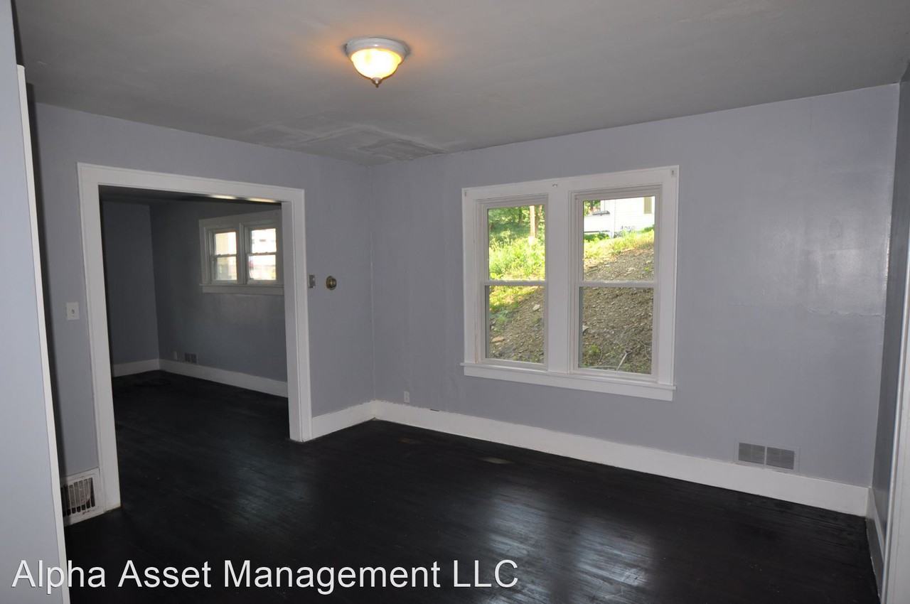 506 506 Ninth Street  - 506 Ninth Street - Photo 3 of 13