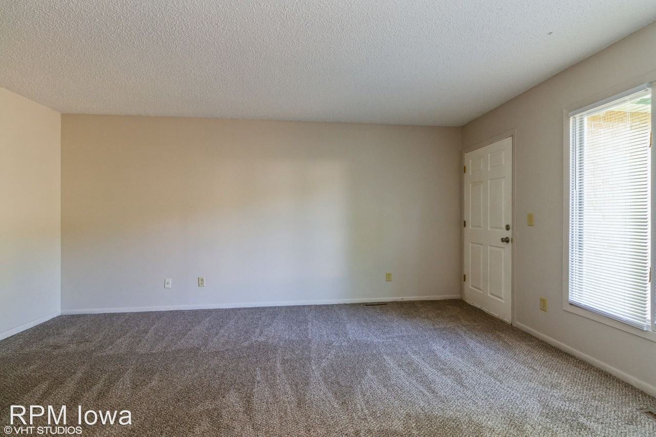 807 Williams St - Photo 3 of 12