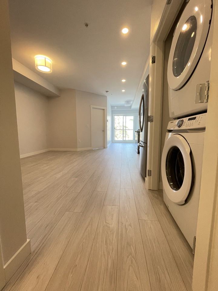 2356 Welcher Ave - Photo 2 of 12