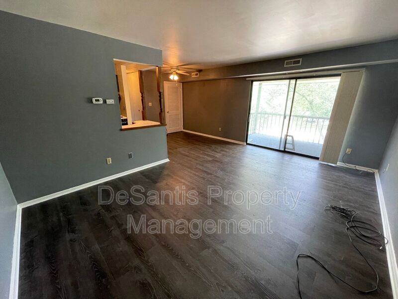 601 College Park Dr - Photo 2 of 13