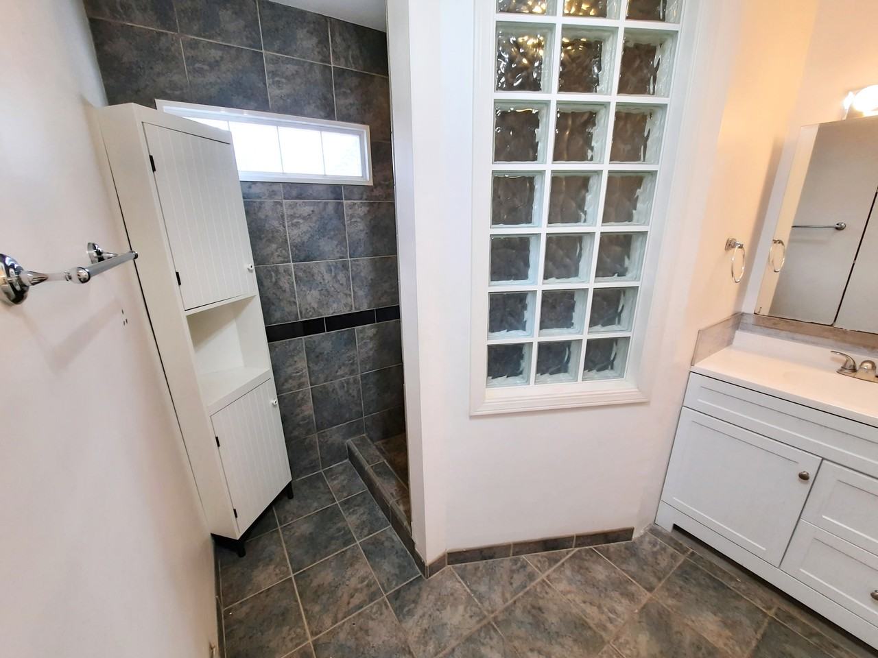 217 San Luis Ave - Photo 3 of 18