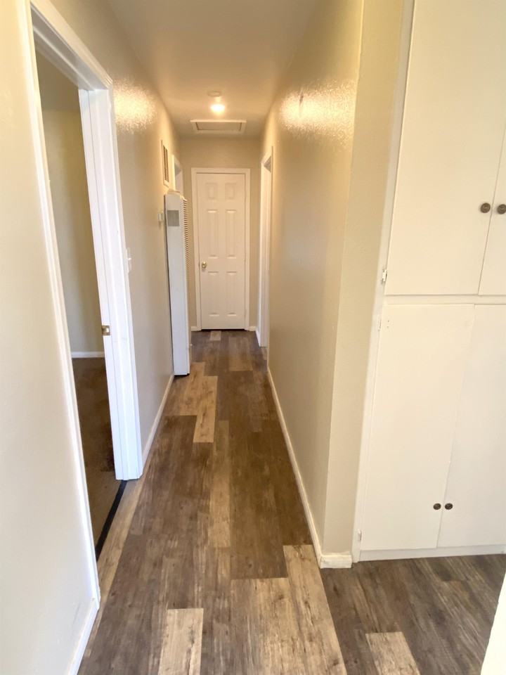 7650 Shadyglade Ln #1 - Photo 4 of 21