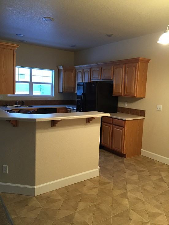 170 Fox Hills Dr #1 - Photo 6 of 9