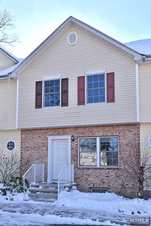 9 Fairfield Rd - Photo 2 of 14