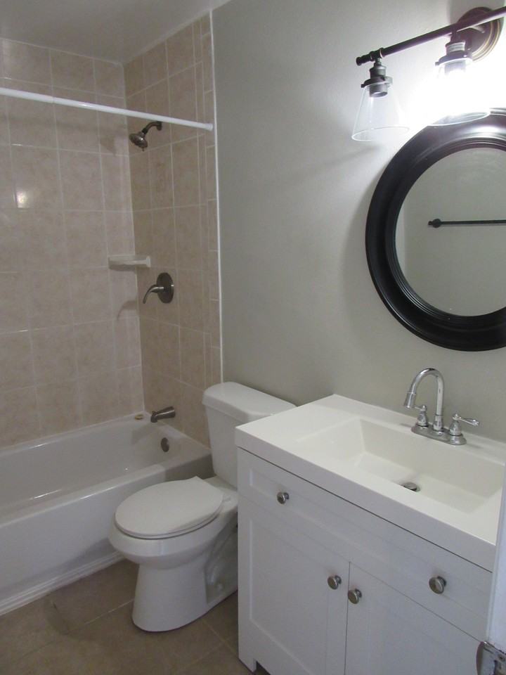 411 N Halifax Ave #302 - Photo 7 of 10