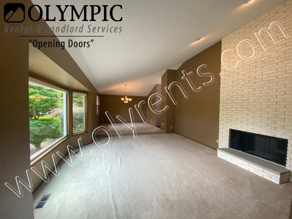 5409 Glenmore Dr Se - Photo 3 of 22