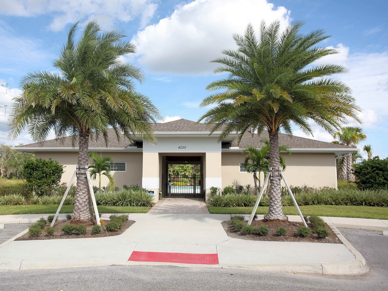 4734 Reisswood Loop - Photo 3 of 6