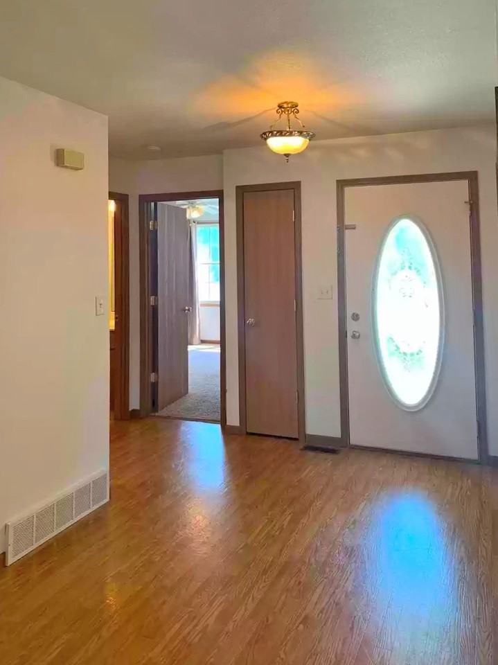 2909 Lakeshire Drive - Photo 2 of 21