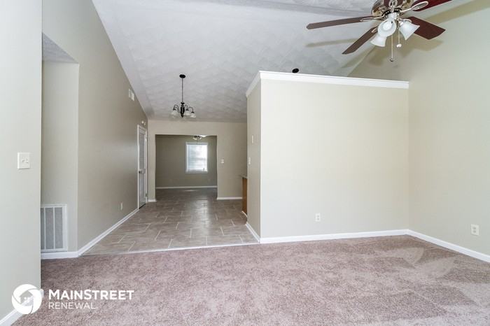 9314 Sissone Dr - Photo 3 of 15