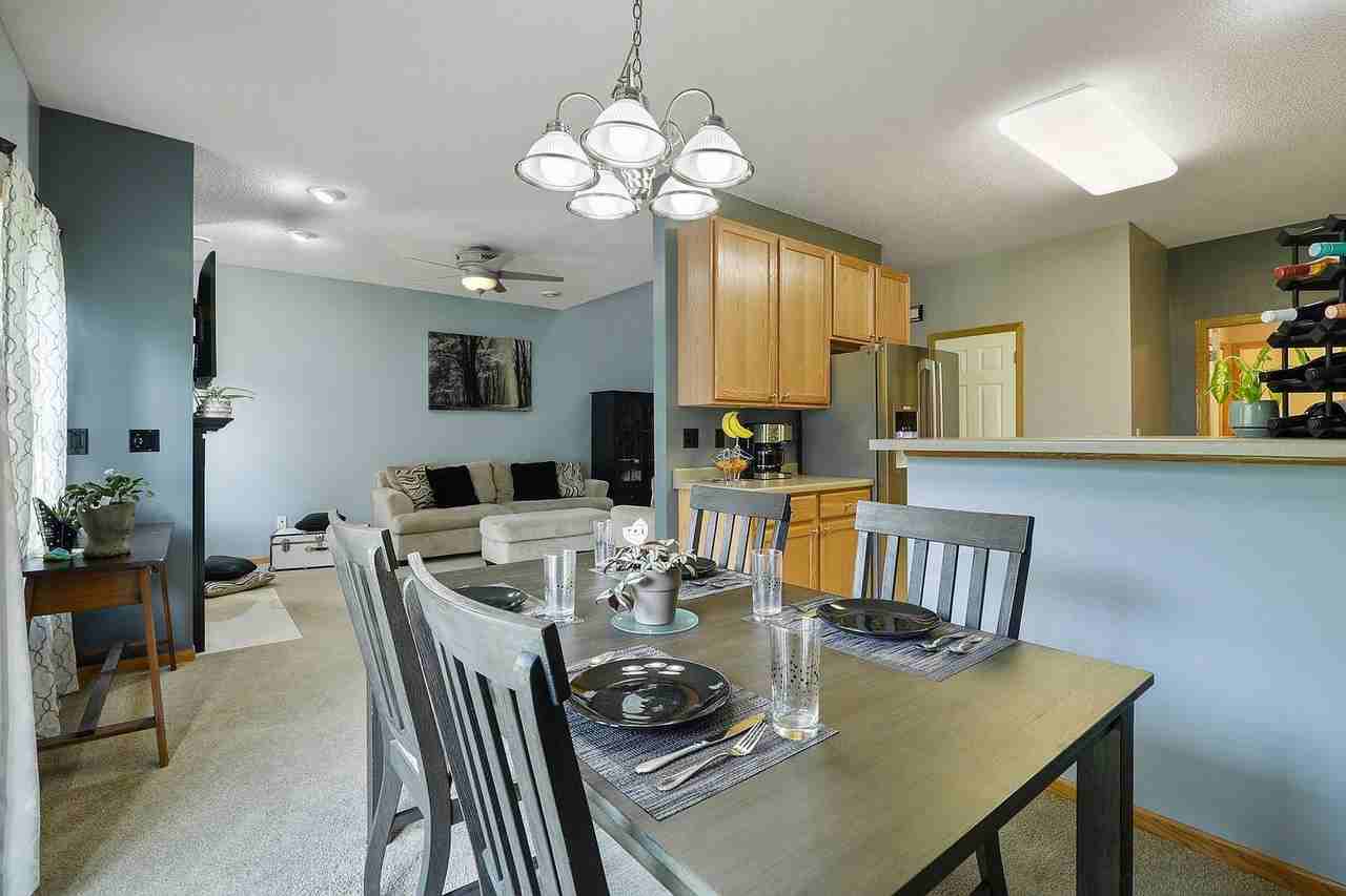 15351 Floret Way - Photo 4 of 20