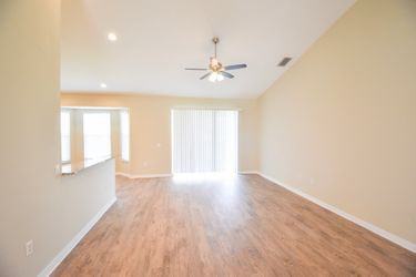 2847 Dunhill Cir - Photo 3 of 18