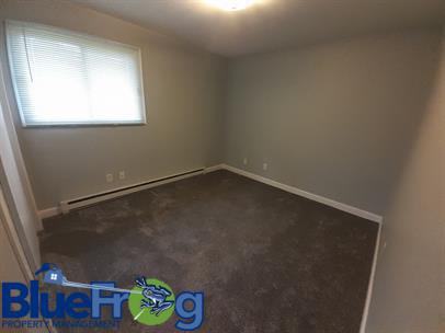 1593/1595 Acorn Court - 1593 #1593 - Photo 3 of 9