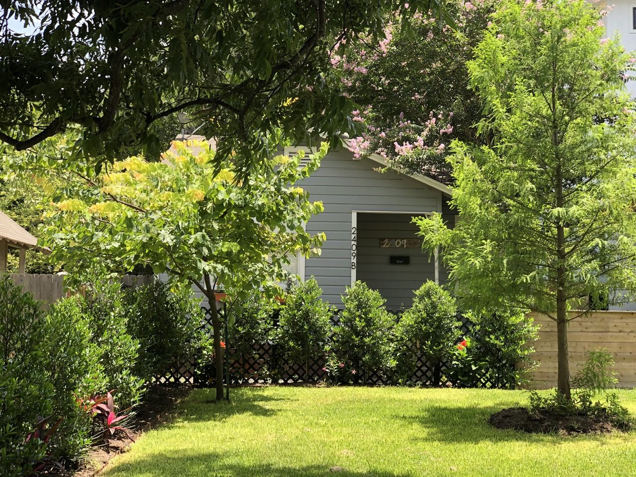 2409 Durwood St #B - Photo 2 of 24