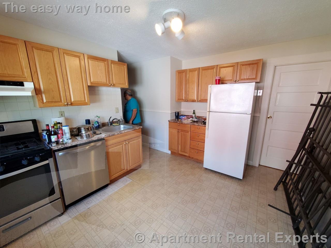 23 Thorndike St - Photo 3 of 18