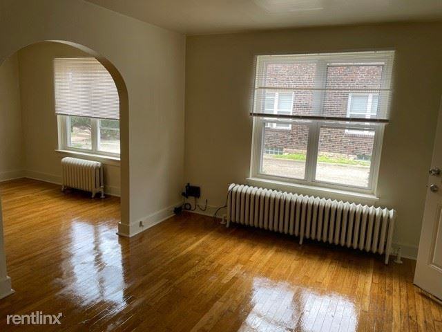5255 5255 Forbes Ave 5255.5 - Photo 2 of 26