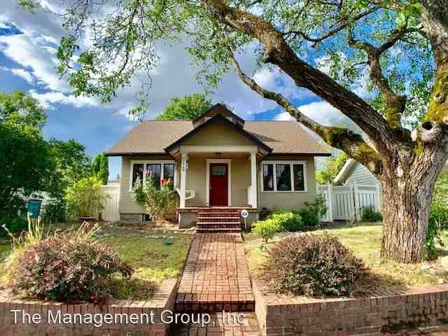 712 W 30th St - Photo 2 of 49