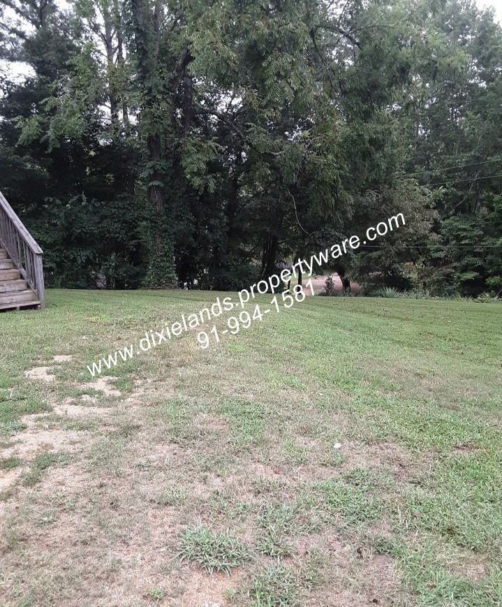 203 Webb Ave - Photo 3 of 3