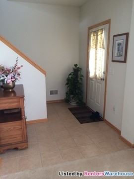 12371 Alamo Cir NE - Photo 3 of 11